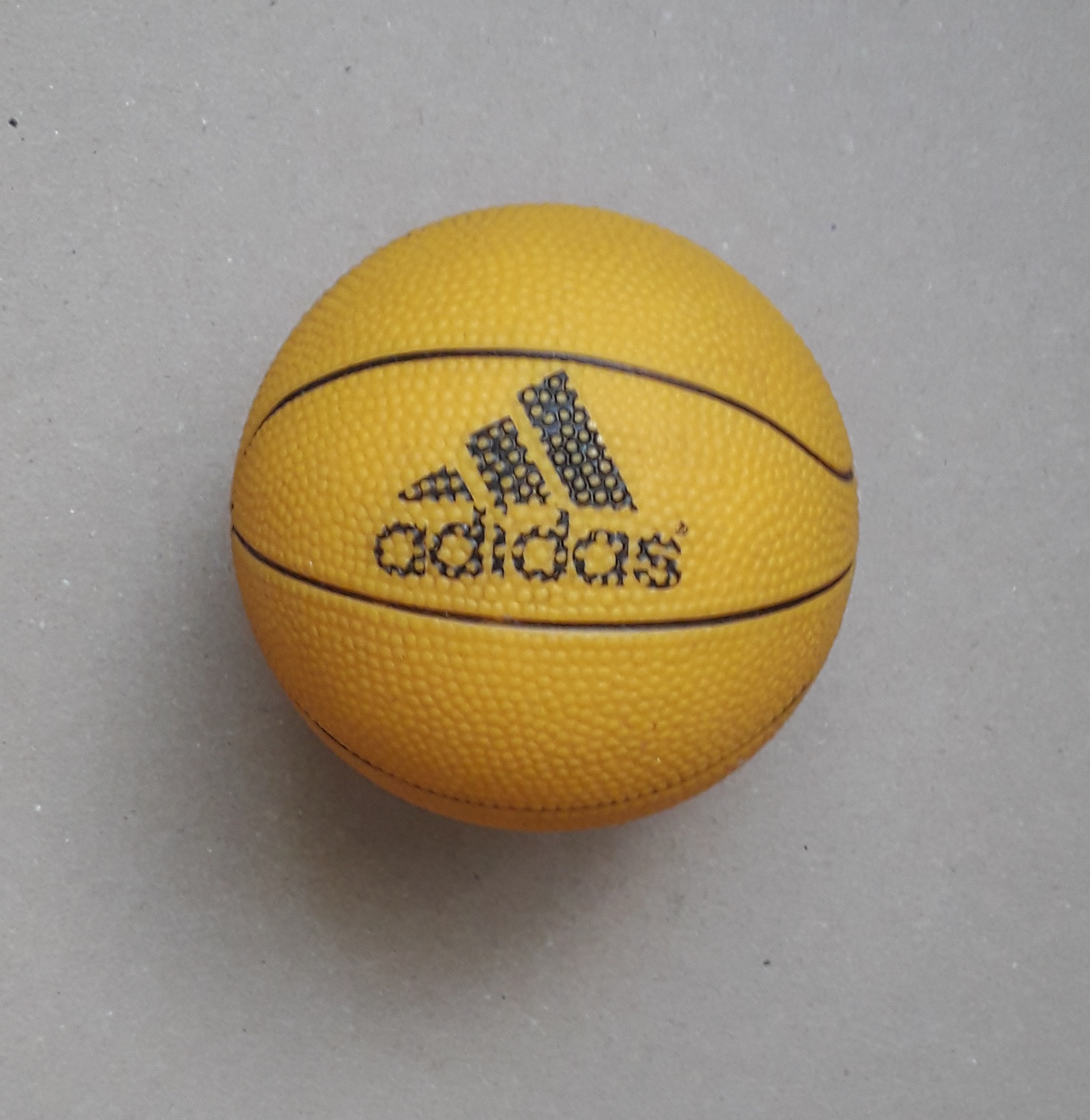 mini_kosz_adidas_pilka.jpg mini_kosz_adidas_pilka.jpg